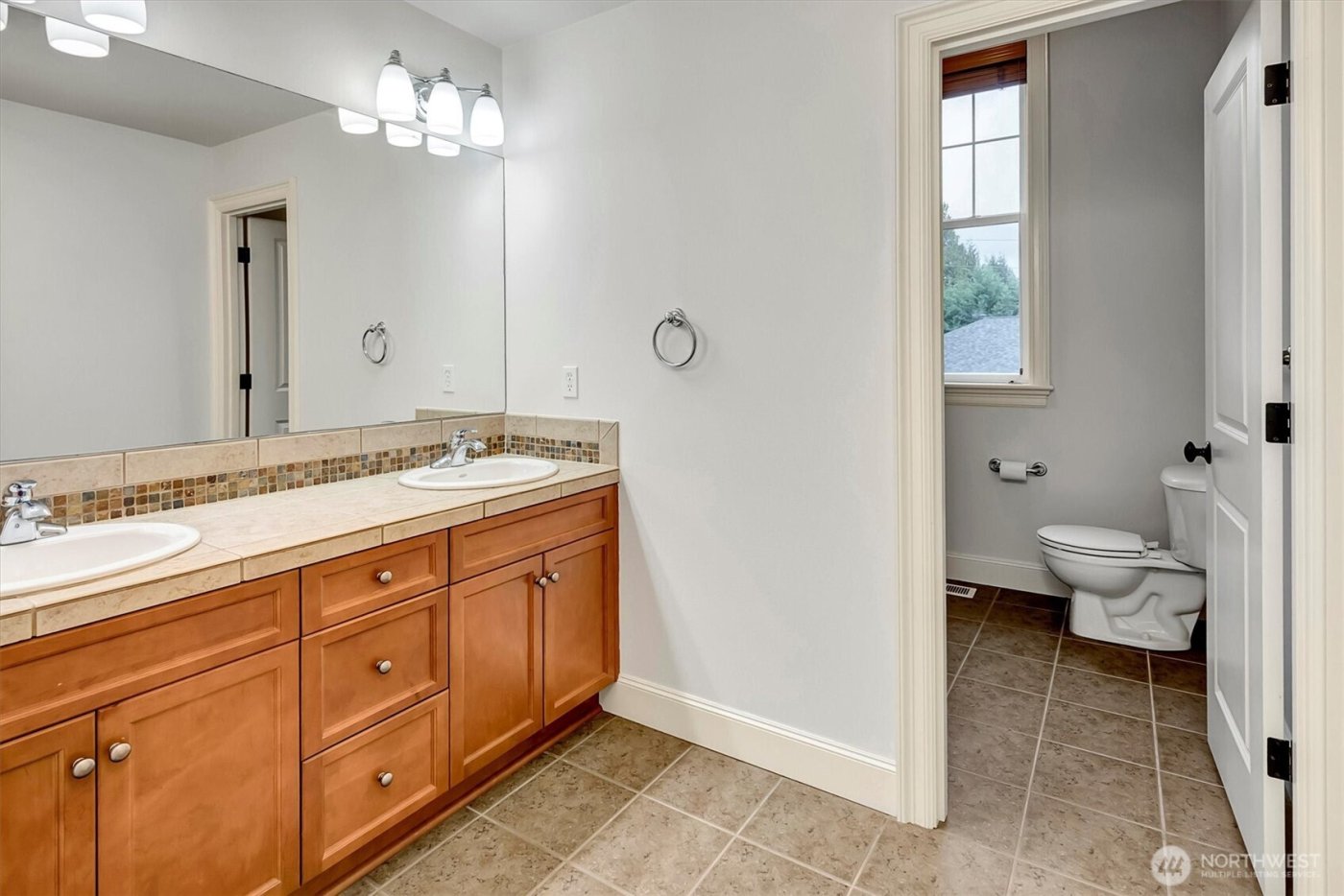 1628 154th Avenue SE, Bellevue, WA 98007-6147