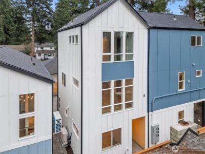 14308 Roslyn Place N #B, Seattle, WA 98133