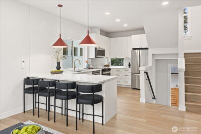 14308 Roslyn Place N #B, Seattle, WA 98133 - Photo 4