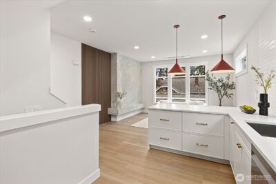 14308 Roslyn Place N #B, Seattle, WA 98133 - Photo 6