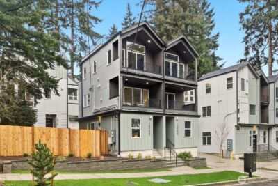 10752 Interlake Avenue N, Seattle, WA 98133