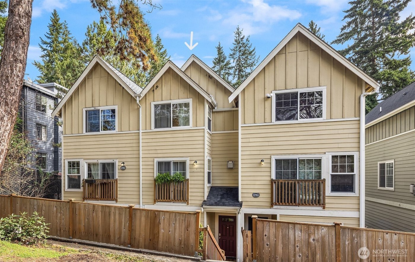 13726 Midvale Avenue N #B, Seattle, WA 98133-7056