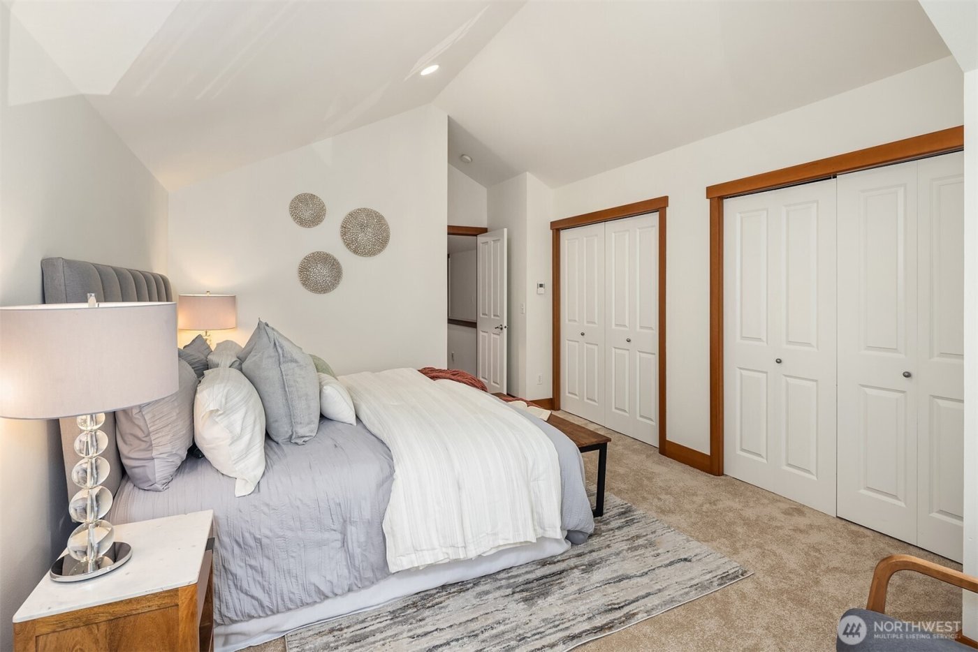 13726 Midvale Avenue N #B, Seattle, WA 98133-7056