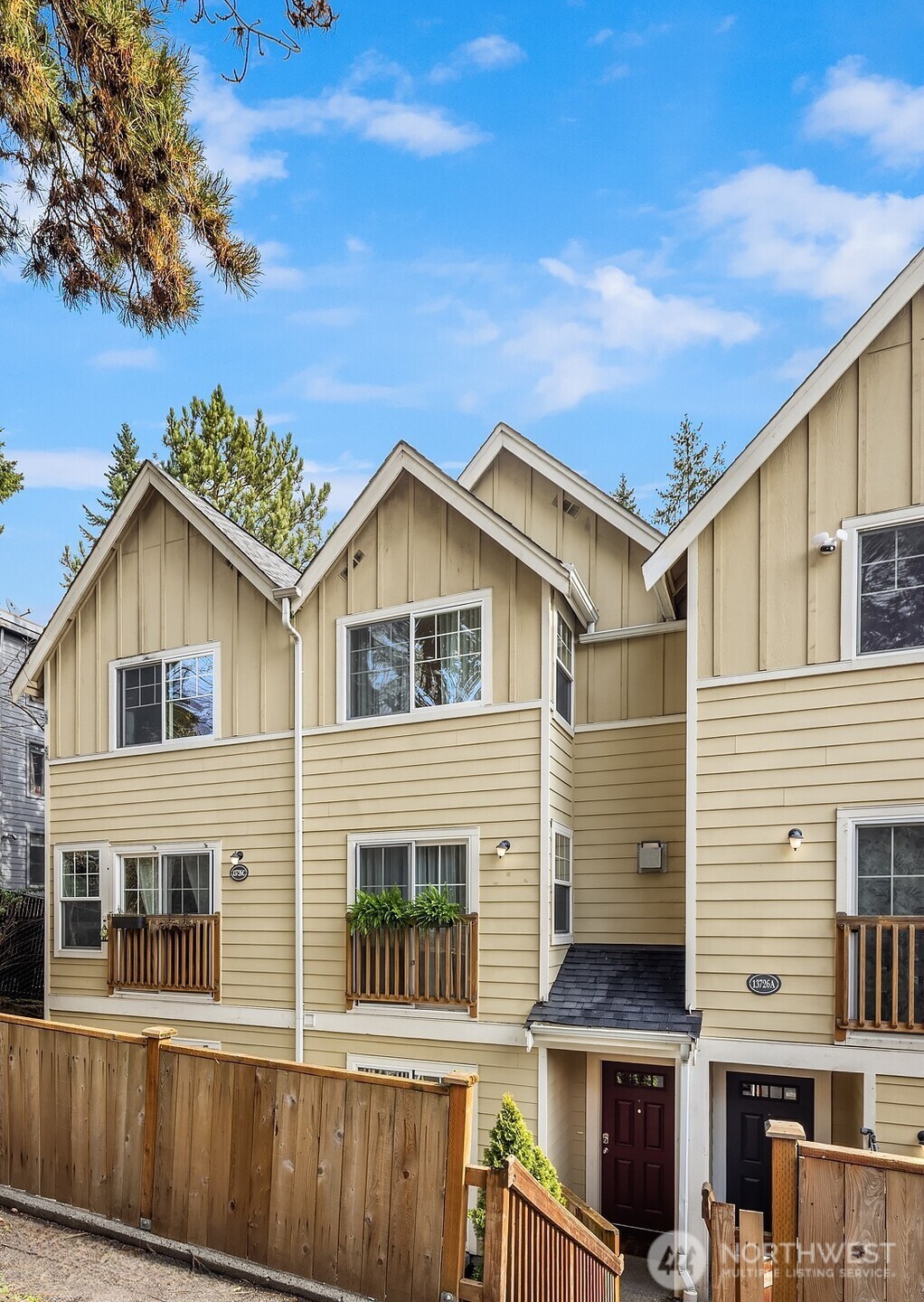 13726 Midvale Avenue N #B, Seattle, WA 98133-7056