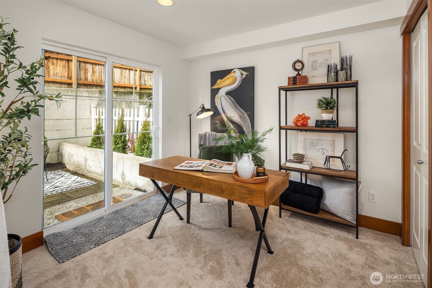 13726 Midvale Avenue N #B, Seattle, WA 98133-7056