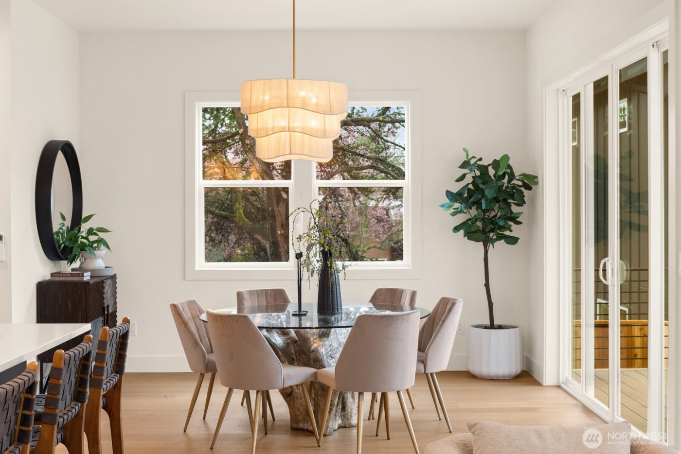 8838 28th Avenue NW, Seattle, WA 98117