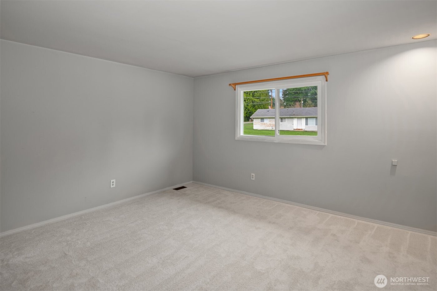 16005 NE 160th Street , Woodinville, WA 98072-2551