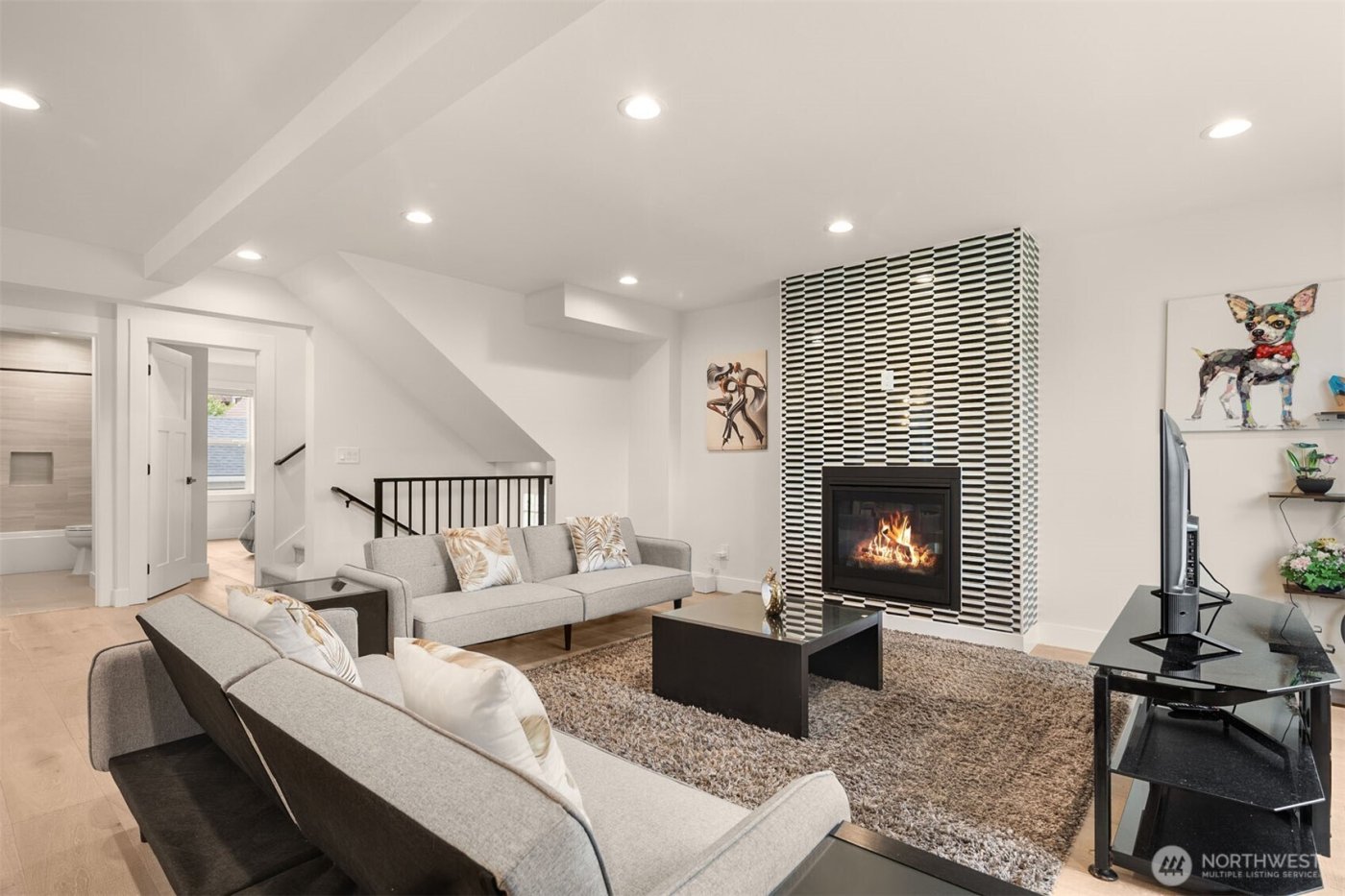 4326 NE 44th Street , Seattle, WA 98105