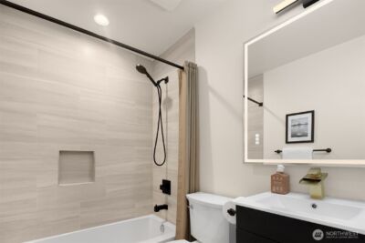 4326 NE 44th Street , Seattle, WA 98105 - Photo 16