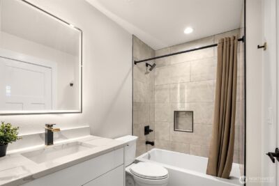 4326 NE 44th Street , Seattle, WA 98105 - Photo 18