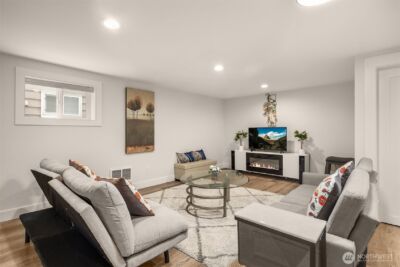 4326 NE 44th Street , Seattle, WA 98105 - Photo 23