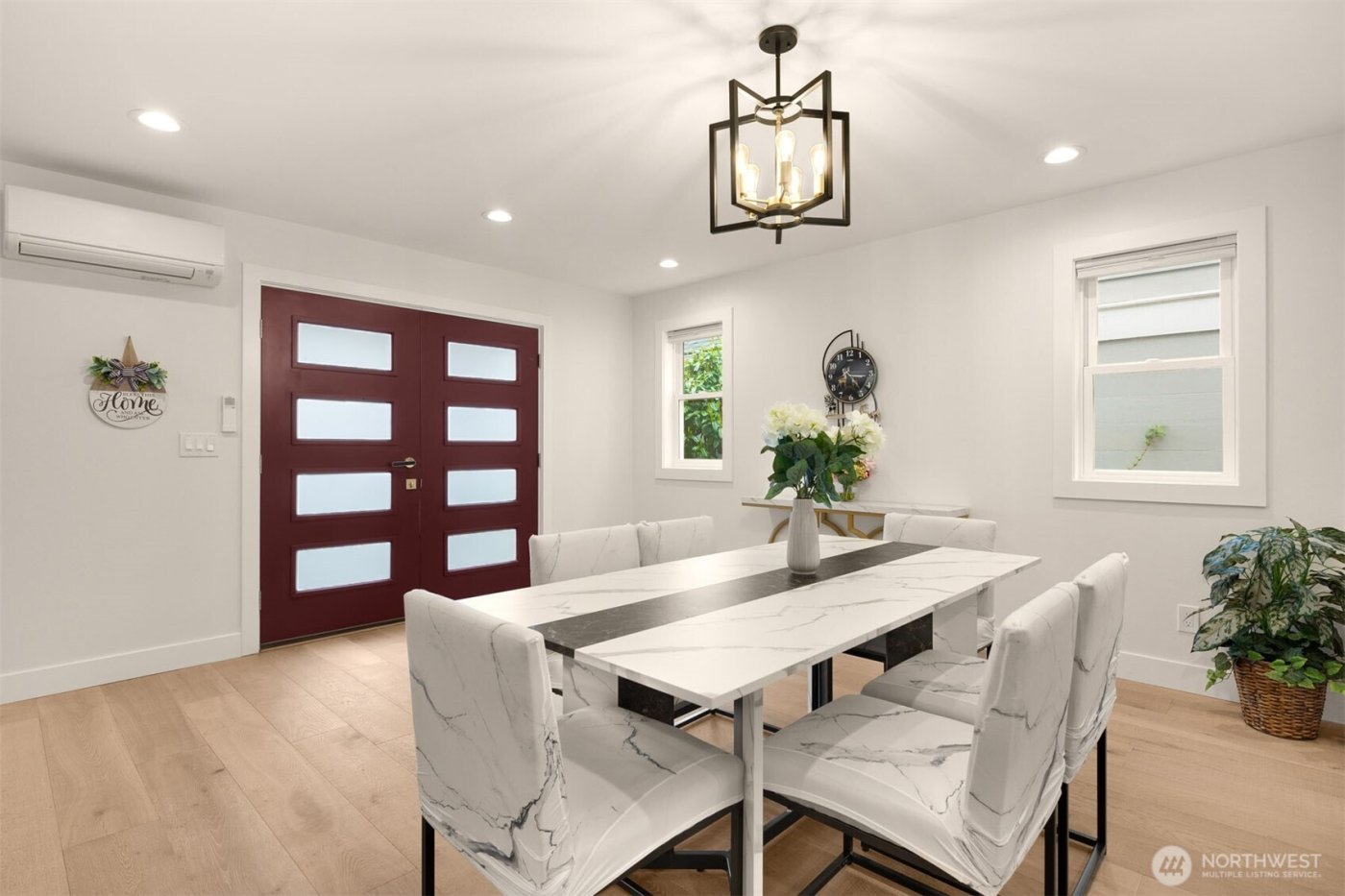 4326 NE 44th Street , Seattle, WA 98105