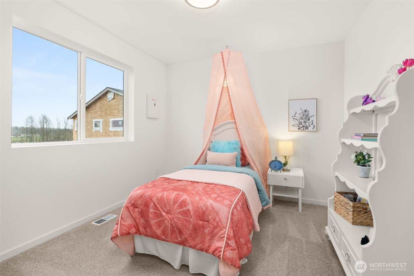 3301 219th Avenue E, Lake Tapps, WA 98391