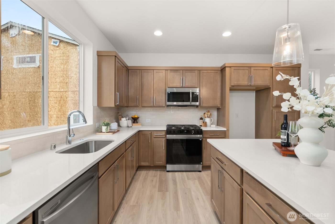 3301 219th Avenue E, Lake Tapps, WA 98391