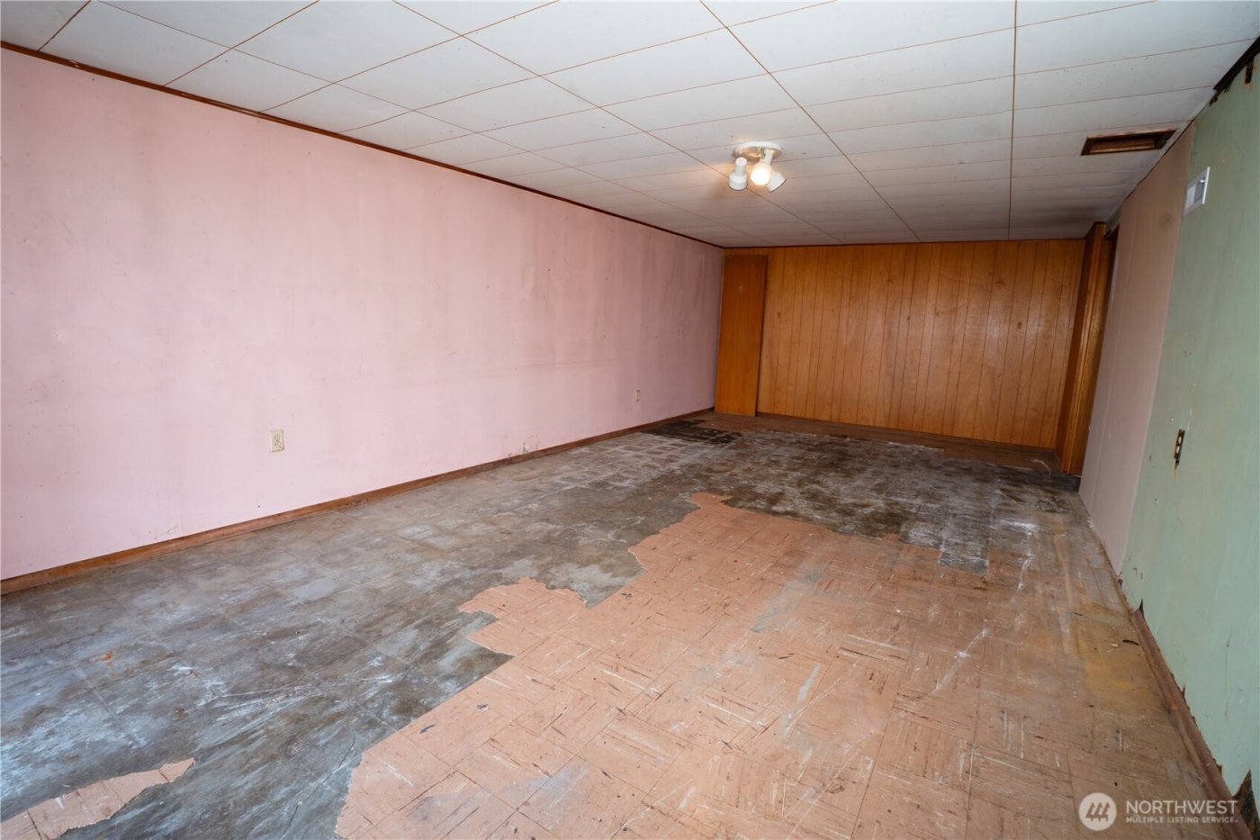 10862 Dixon Drive S, Seattle, WA 98178