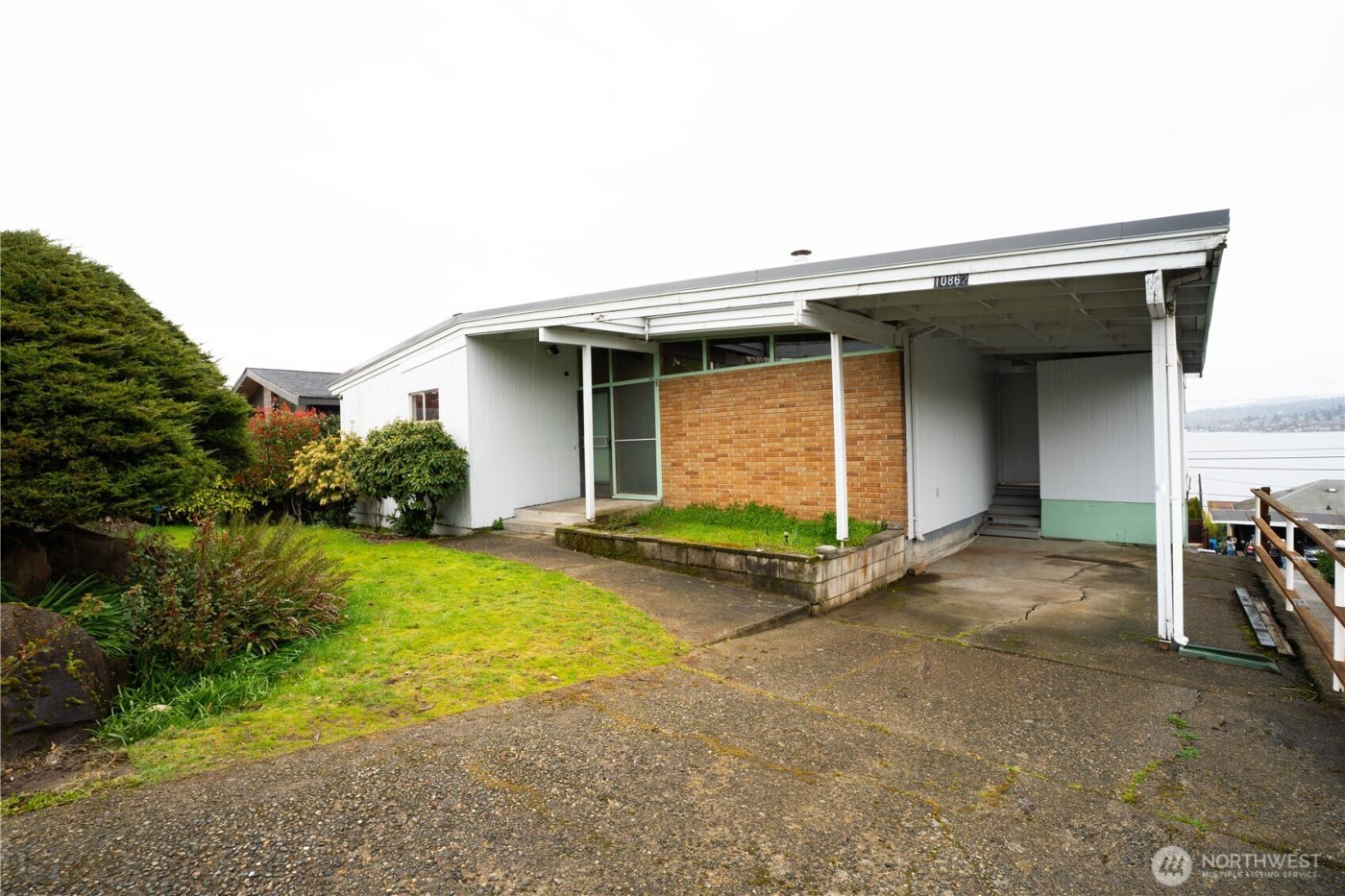 10862 Dixon Drive S, Seattle, WA 98178