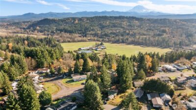 13405 Cedar Court E, Bonney Lake, WA 98391 - Photo 2