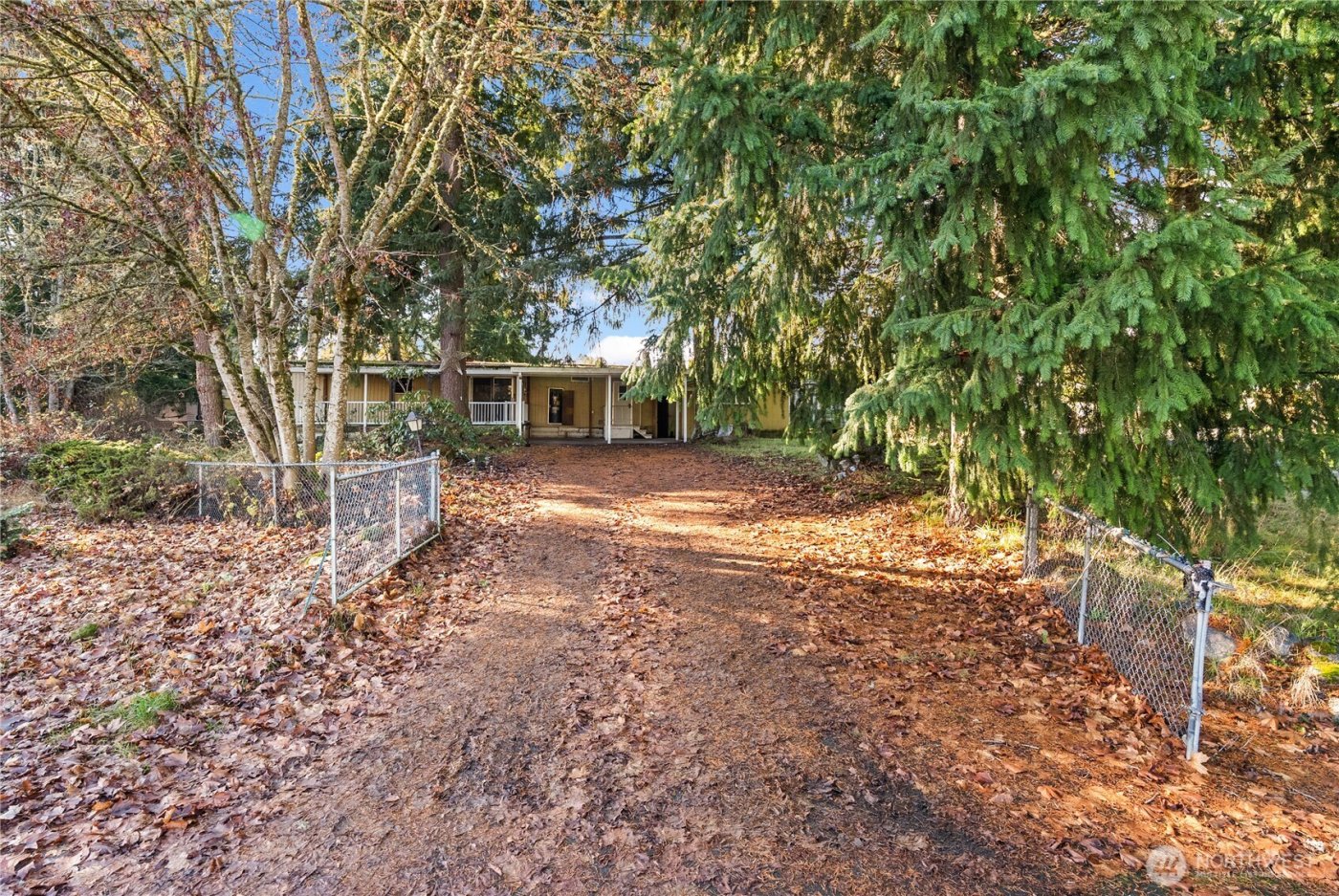 13405 Cedar Court E, Bonney Lake, WA 98391