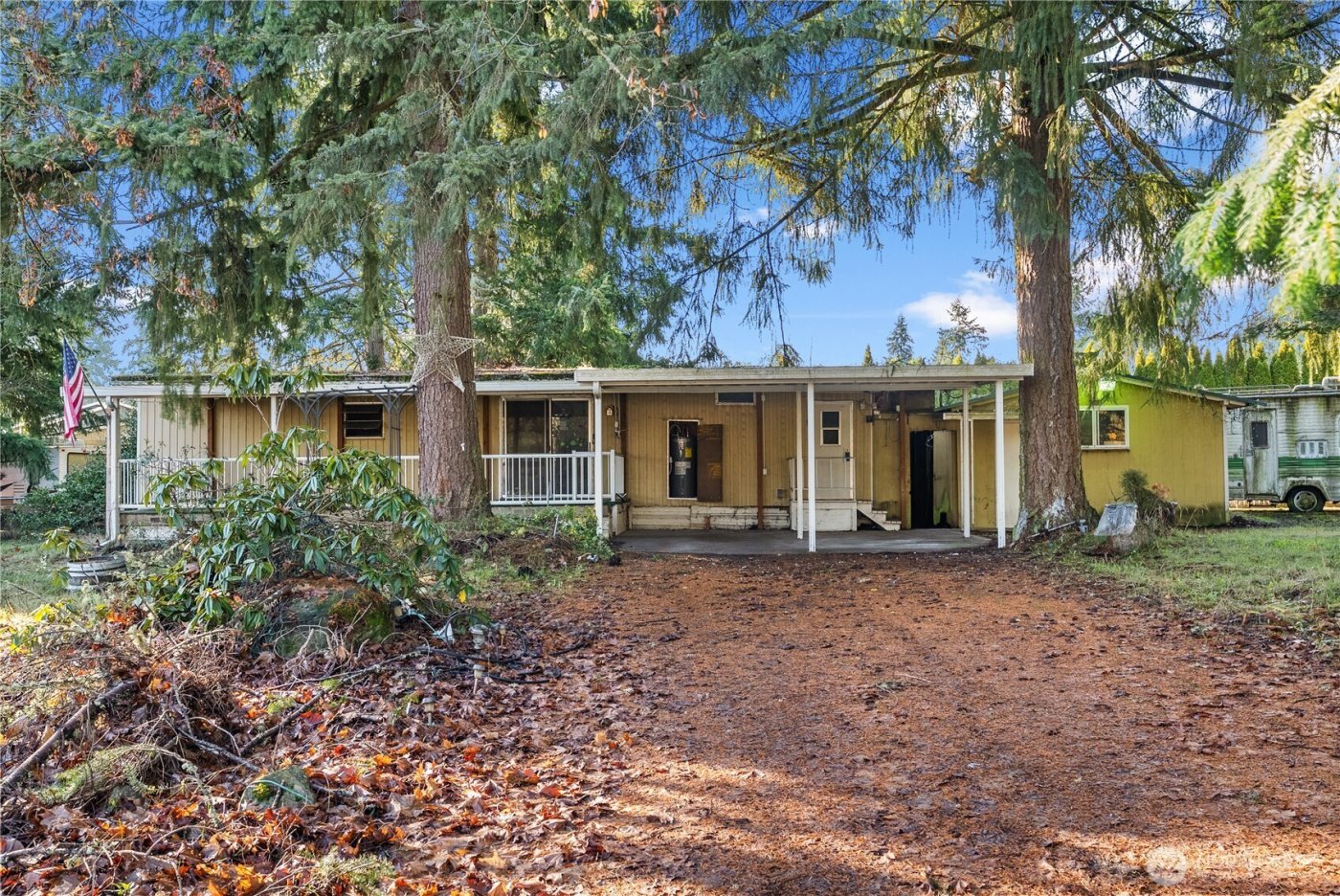 13405 Cedar Court E, Bonney Lake, WA 98391