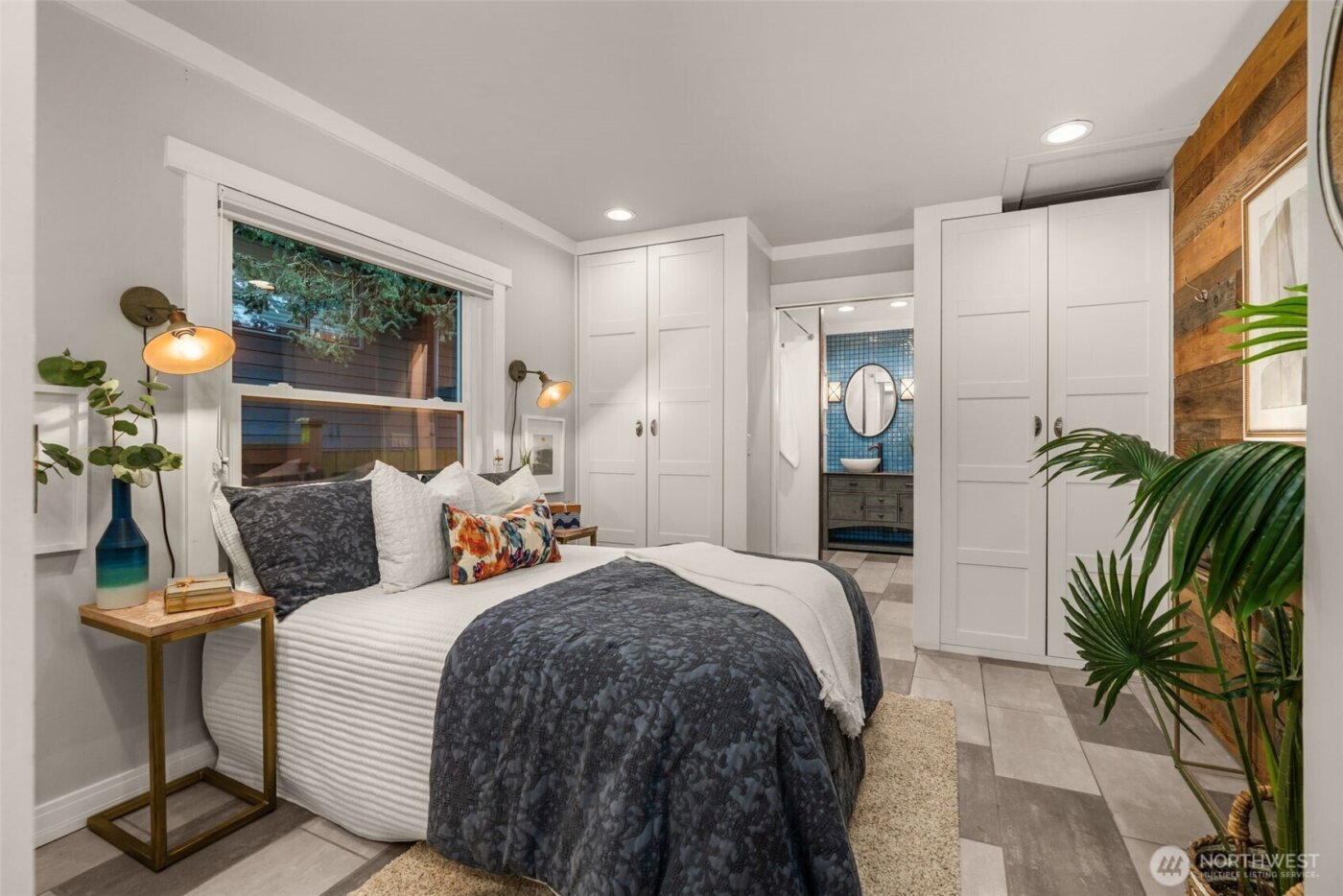 4123 SW Rose Street , Seattle, WA 98136