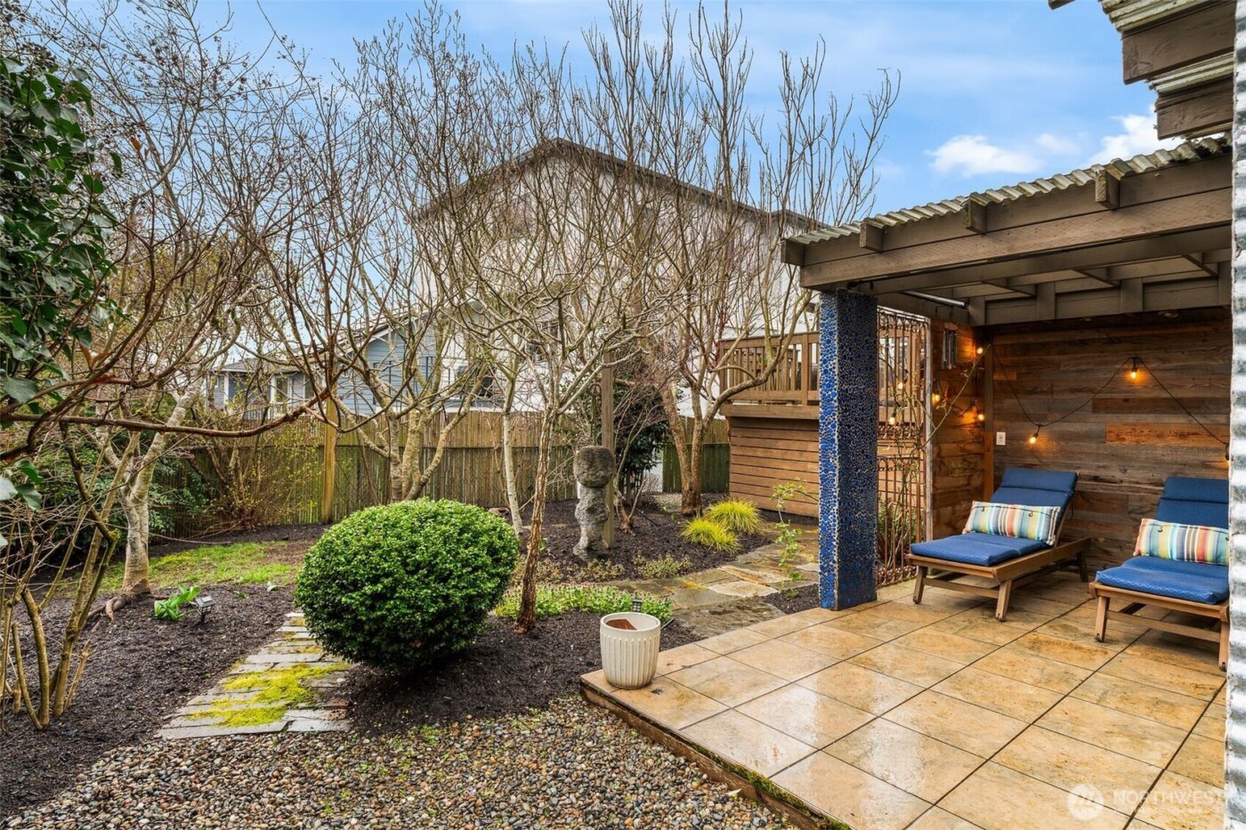 4123 SW Rose Street , Seattle, WA 98136