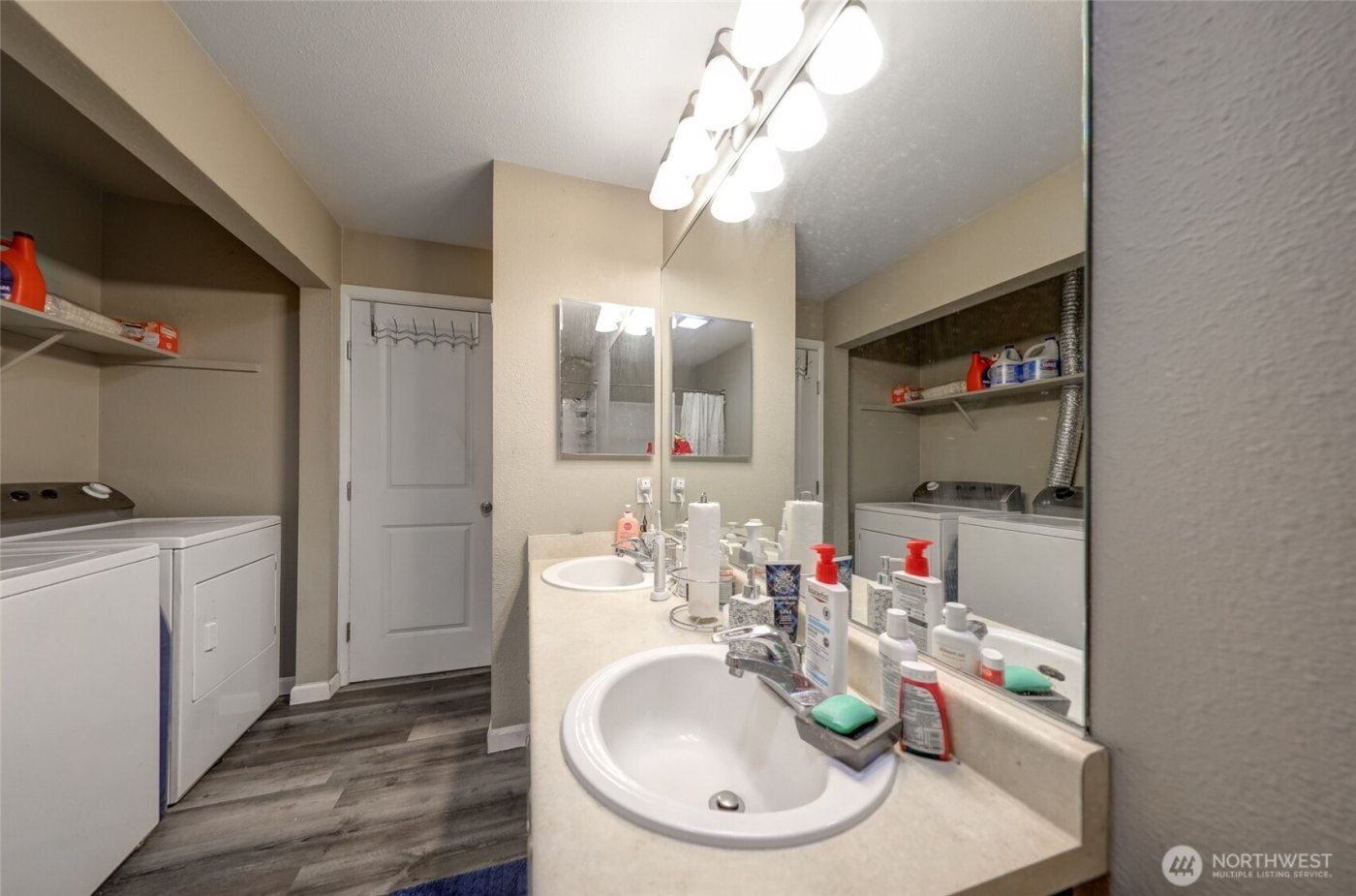 31500 33rd Place SW #V102, Federal Way, WA 98023