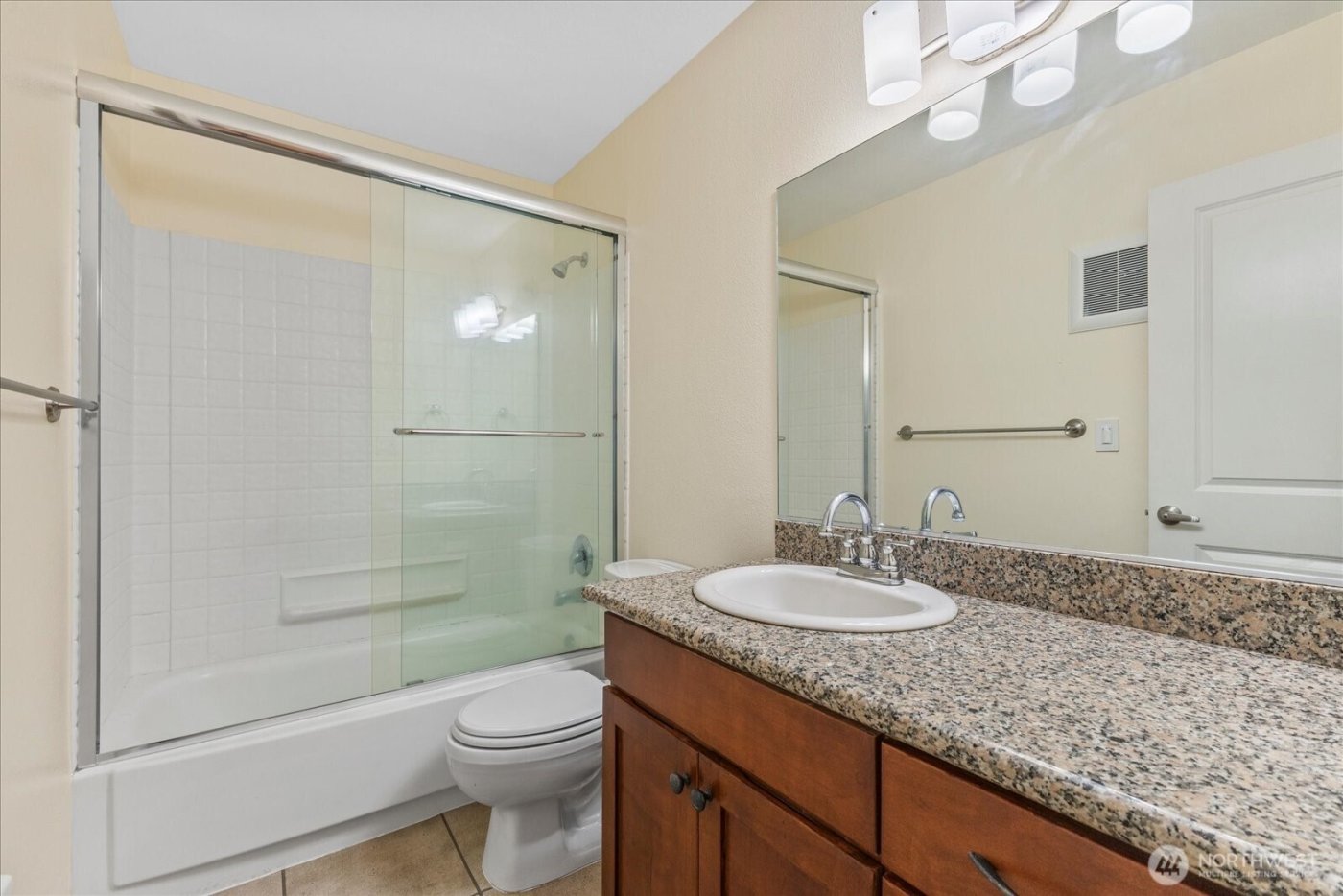 130 105th Avenue SE #108, Bellevue, WA 98004