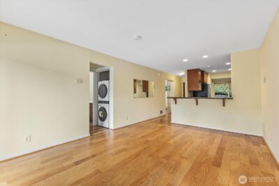 130 105th Avenue SE #108, Bellevue, WA 98004 - Photo 14