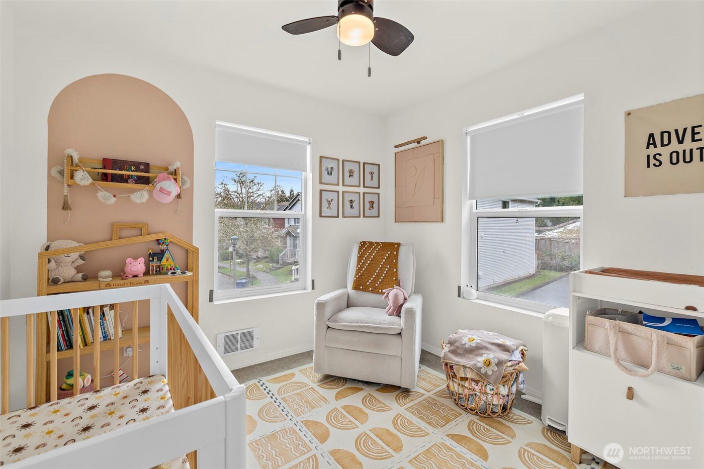 6827 SE Gove Street #10, Snoqualmie, WA 98065