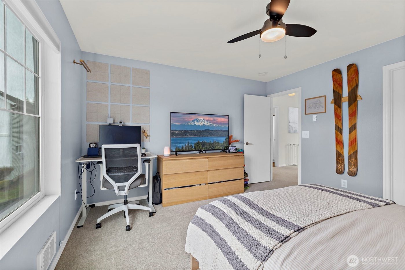 6827 SE Gove Street #10, Snoqualmie, WA 98065