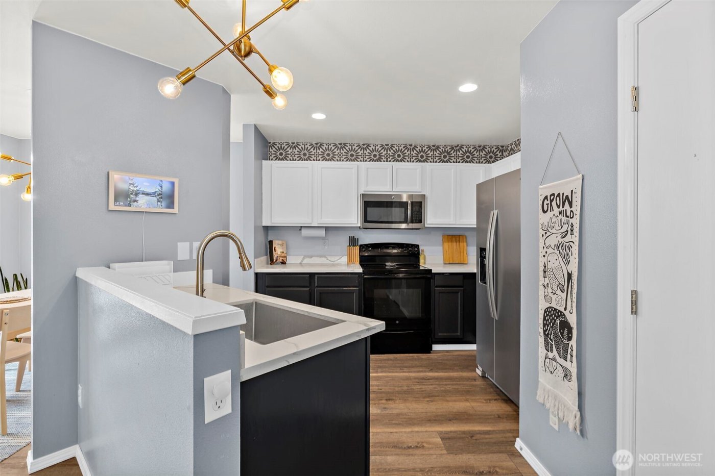 6827 SE Gove Street #10, Snoqualmie, WA 98065