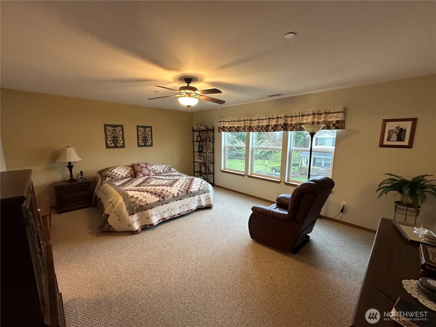 2766 McNeil Street , Dupont, WA 98327