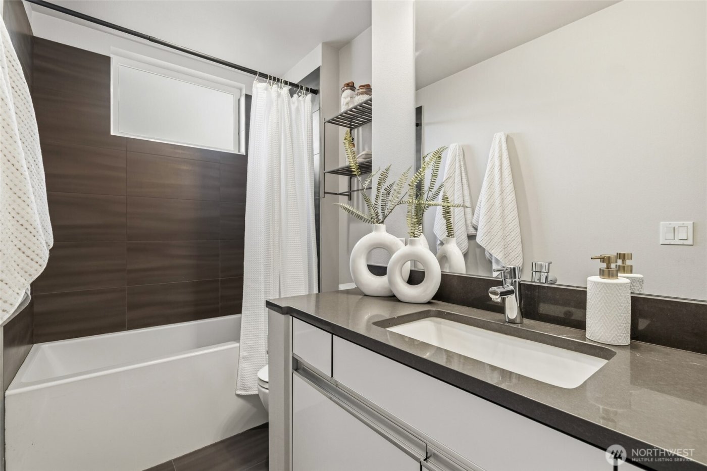 1523 NW 64th Street #B, Seattle, WA 98107