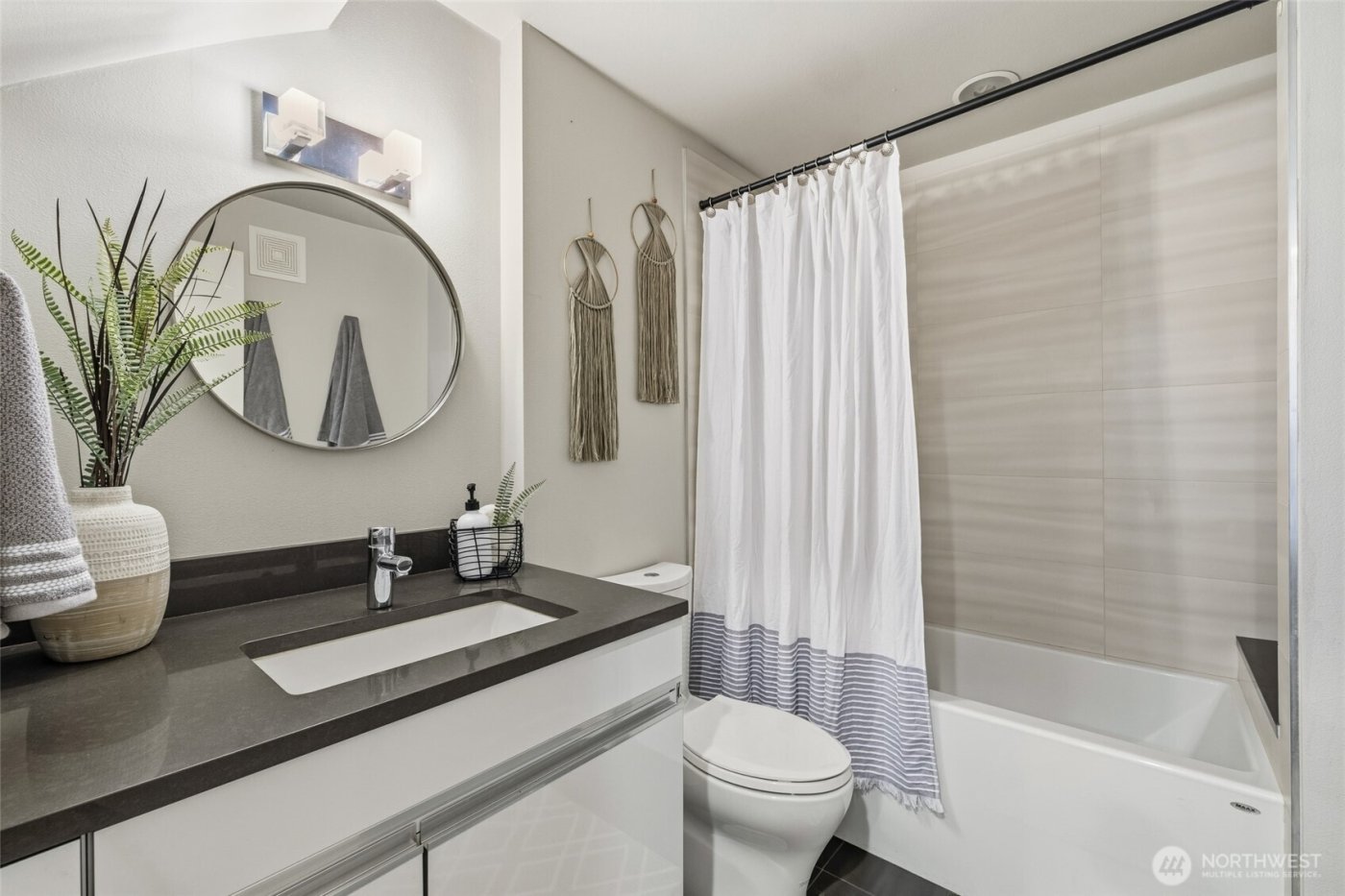 1523 NW 64th Street #B, Seattle, WA 98107