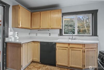 8535 18th Avenue NW, Seattle, WA 98117 - Photo 20