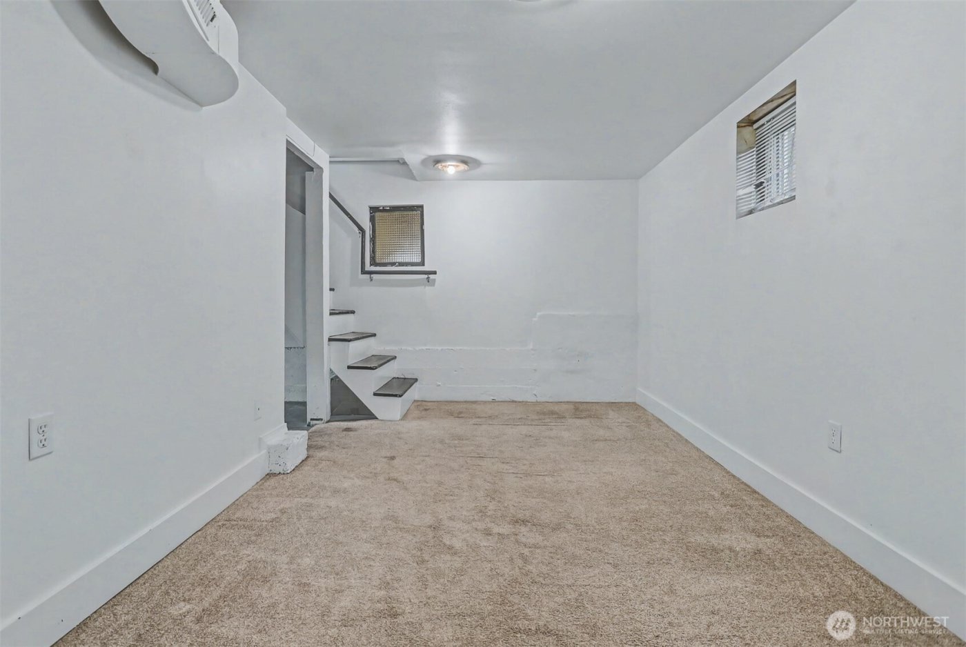 8535 18th Avenue NW, Seattle, WA 98117