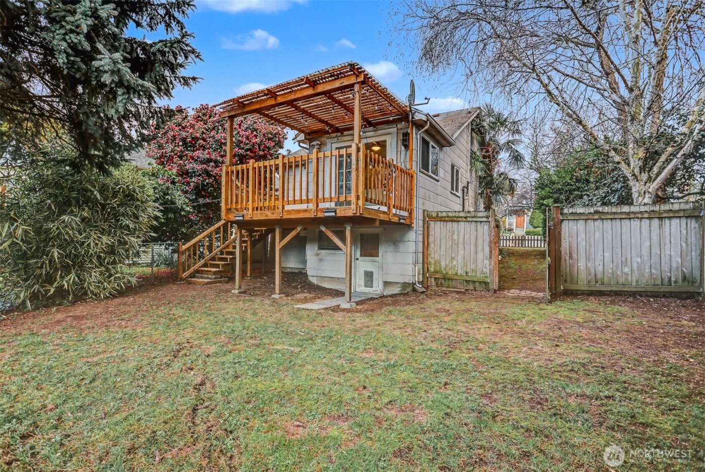 8535 18th Avenue NW, Seattle, WA 98117