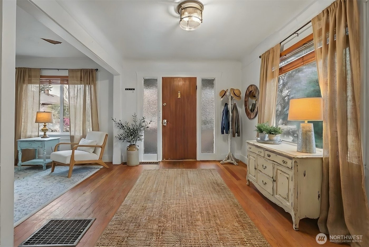 8535 18th Avenue NW, Seattle, WA 98117