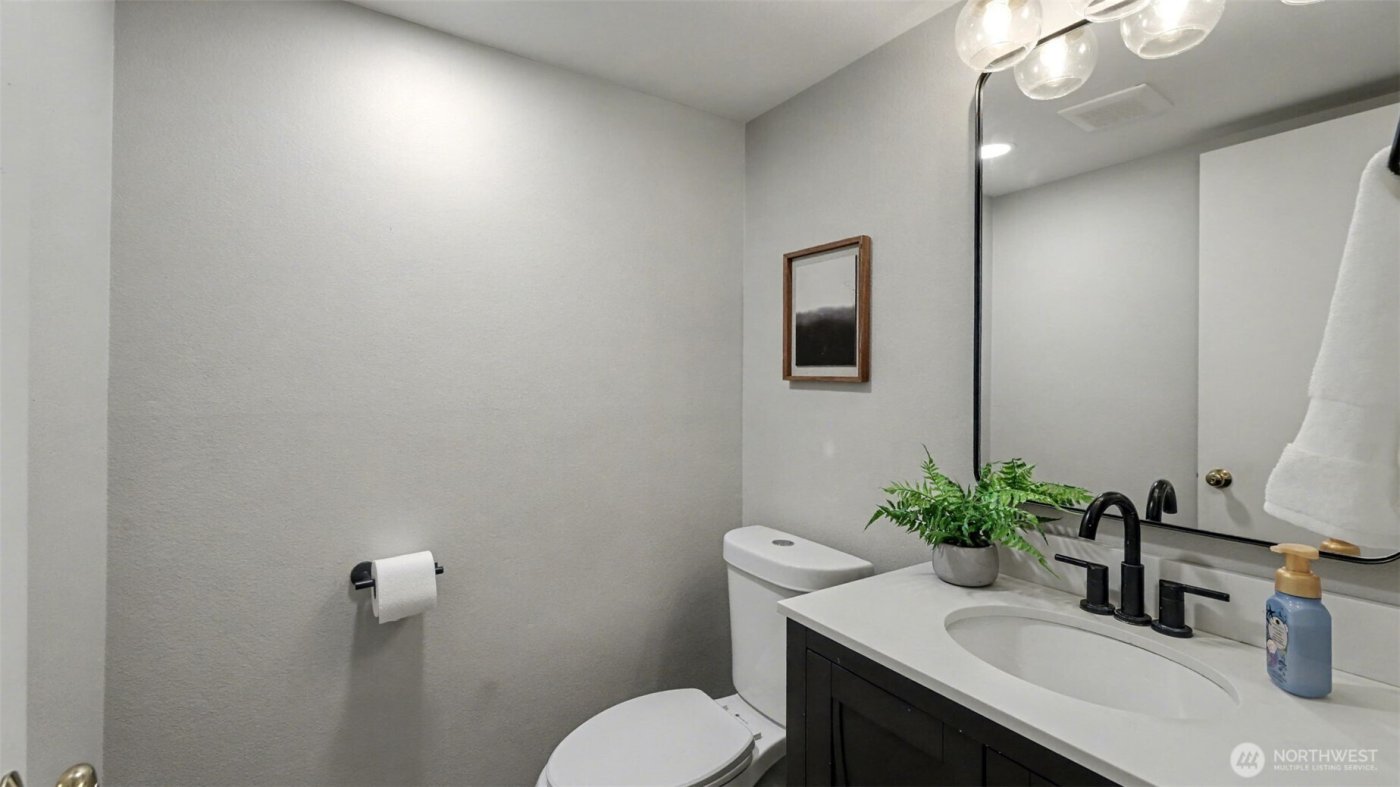 15016 SE 184th St , Renton, WA 98058