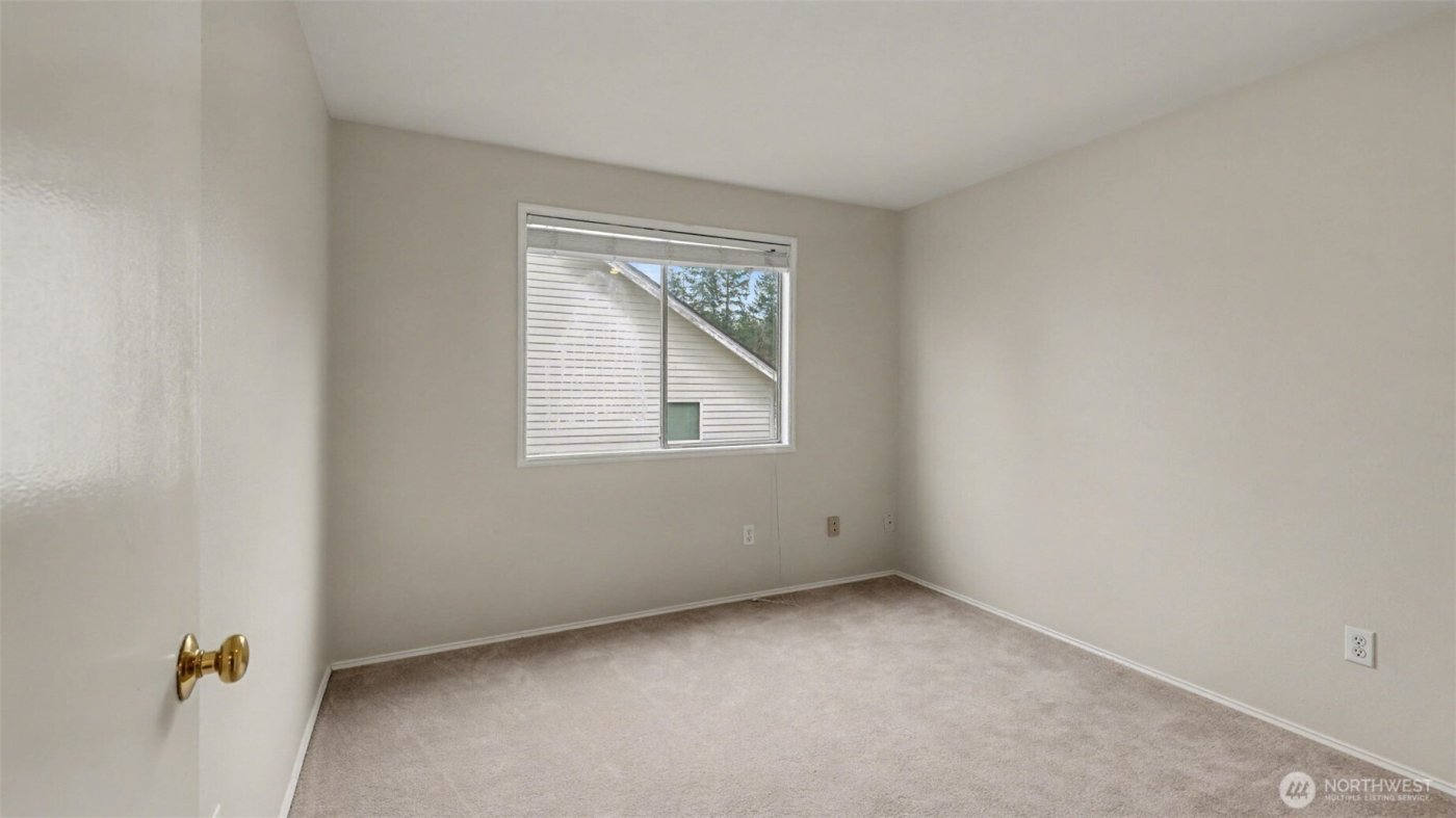 15016 SE 184th St , Renton, WA 98058