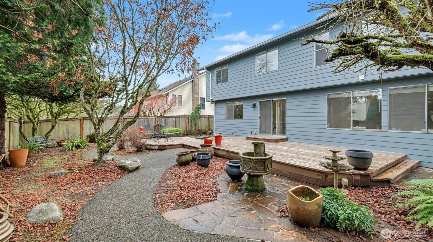 15016 SE 184th St , Renton, WA 98058