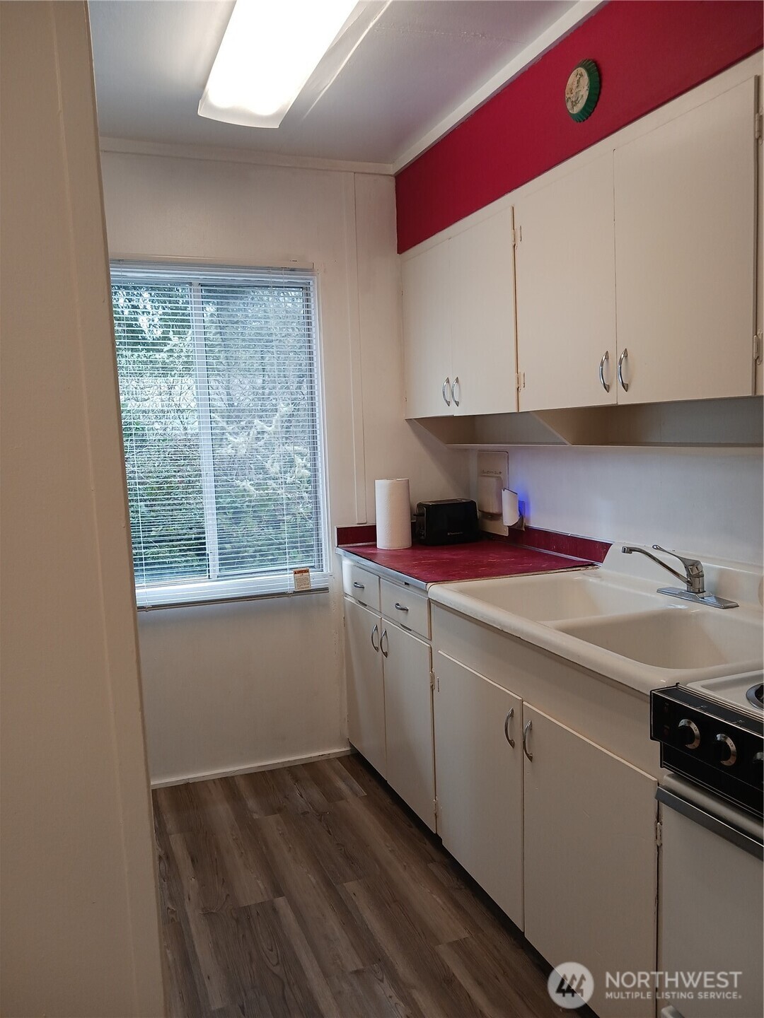 818 W Ocean Avenue , Westport, WA 98595