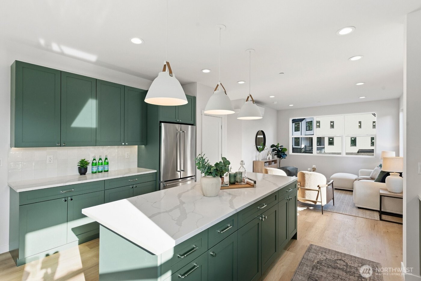 706 Newport Way NW, Issaquah, WA 98027