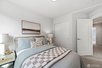 706 Newport Way NW, Issaquah, WA 98027 - Photo 24