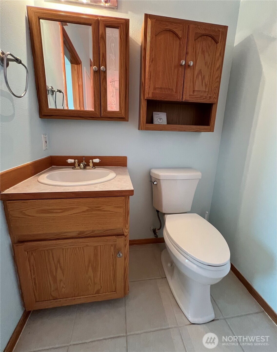 878 Mount Olympus Avenue SE, Ocean Shores, WA 98569