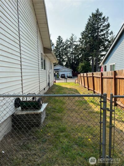 878 Mount Olympus Avenue SE, Ocean Shores, WA 98569 - Photo 25