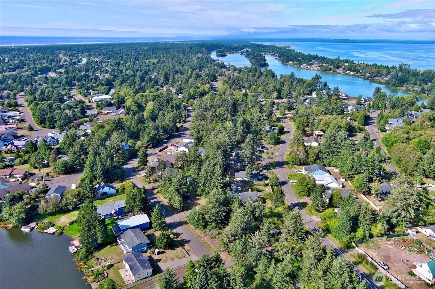 878 Mount Olympus Avenue SE, Ocean Shores, WA 98569