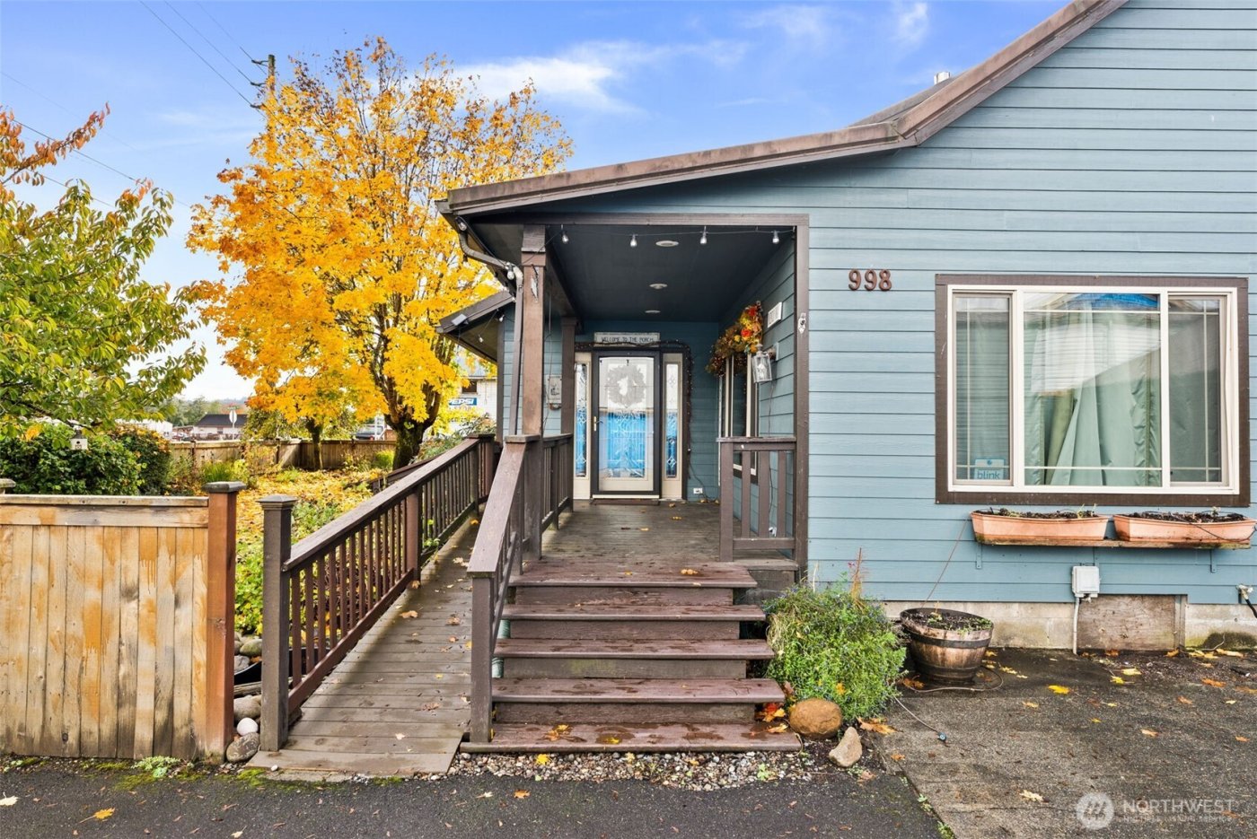 998 State Route 6 , Raymond, WA 98577