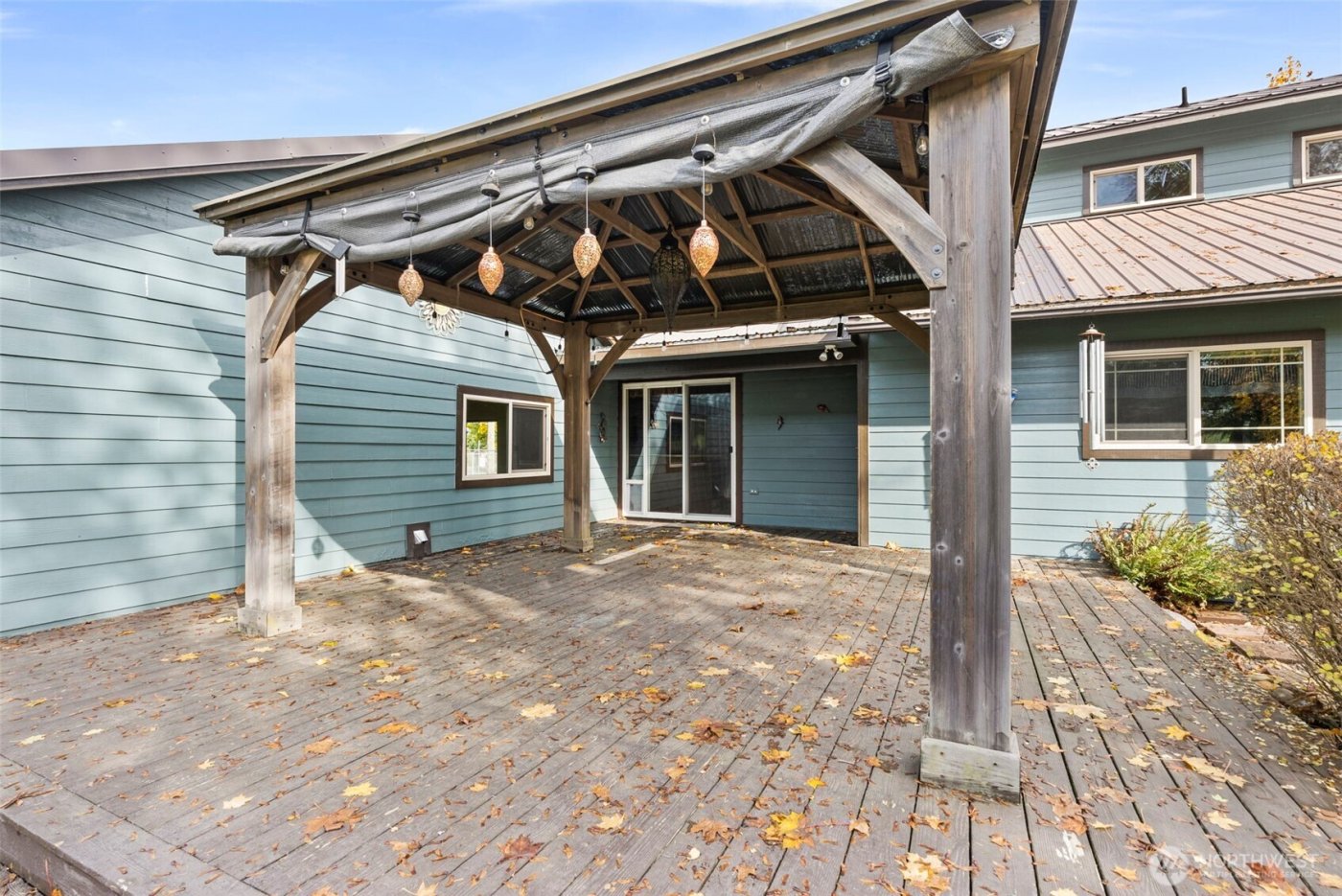 998 State Route 6 , Raymond, WA 98577