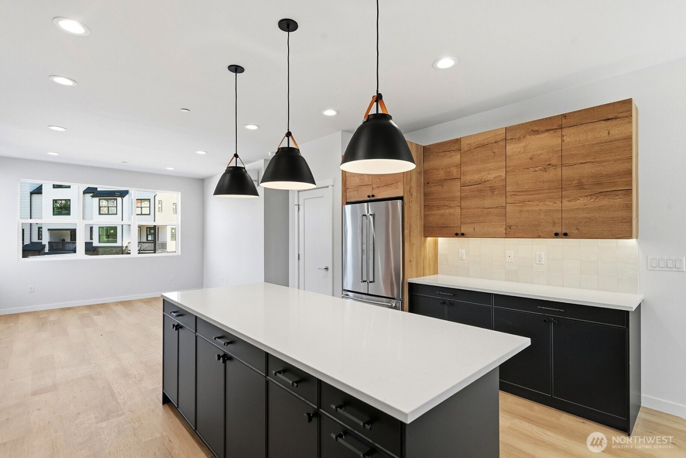 720 Newport Way NW, Issaquah, WA 98027